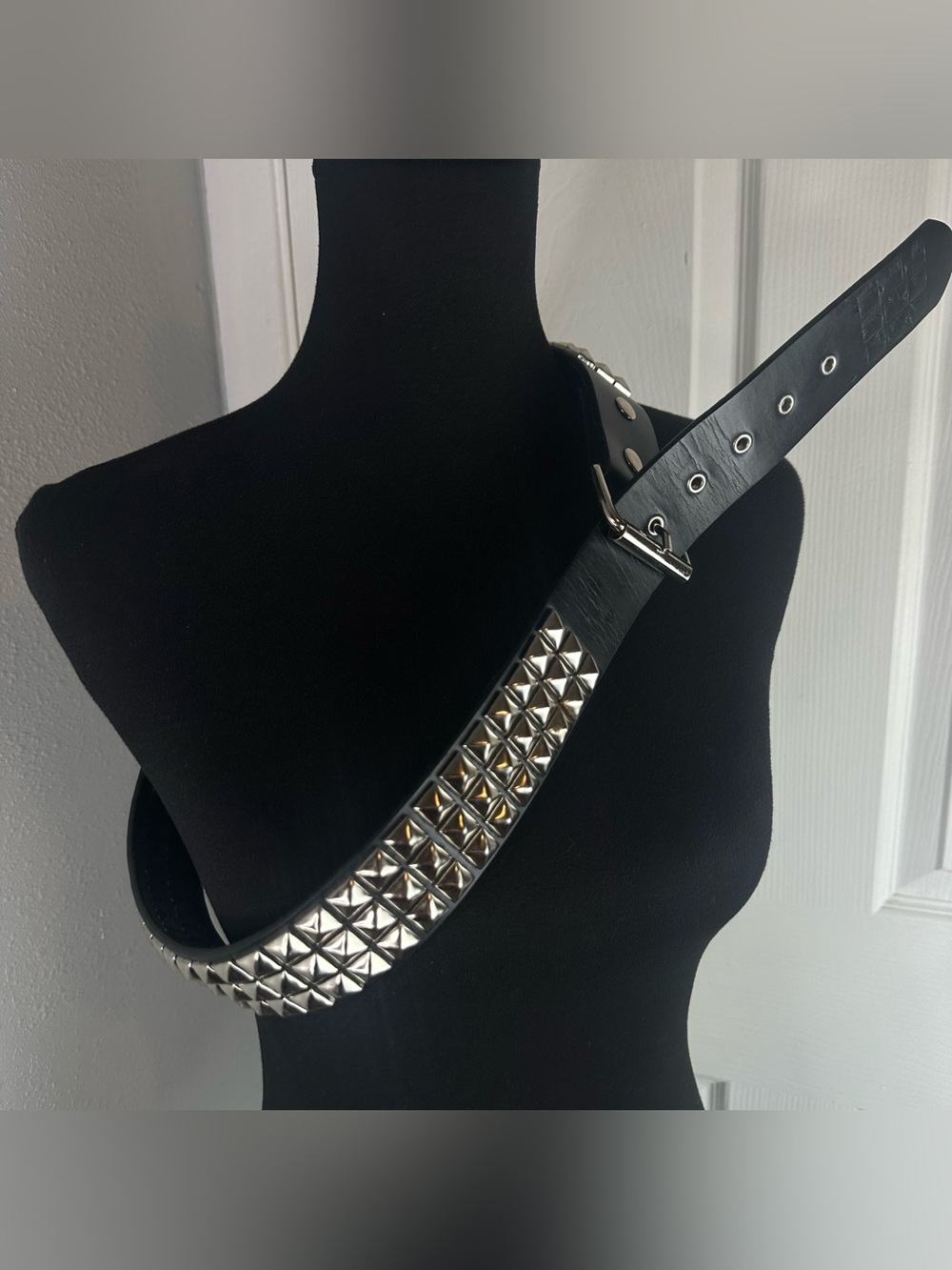 Hot Topic Black Silver Studded Belt Mens Size 38 Grunge Emo Rock Goth Punk Scene